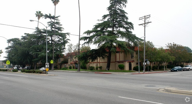 Building Photo - Sherman Pines