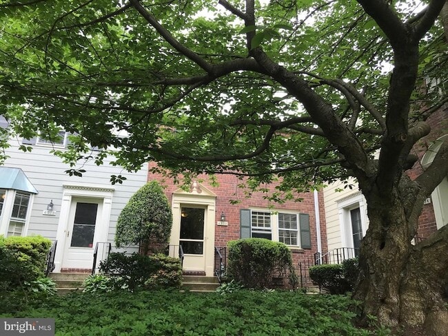 Photo - 4920 Bradley Blvd Townhome