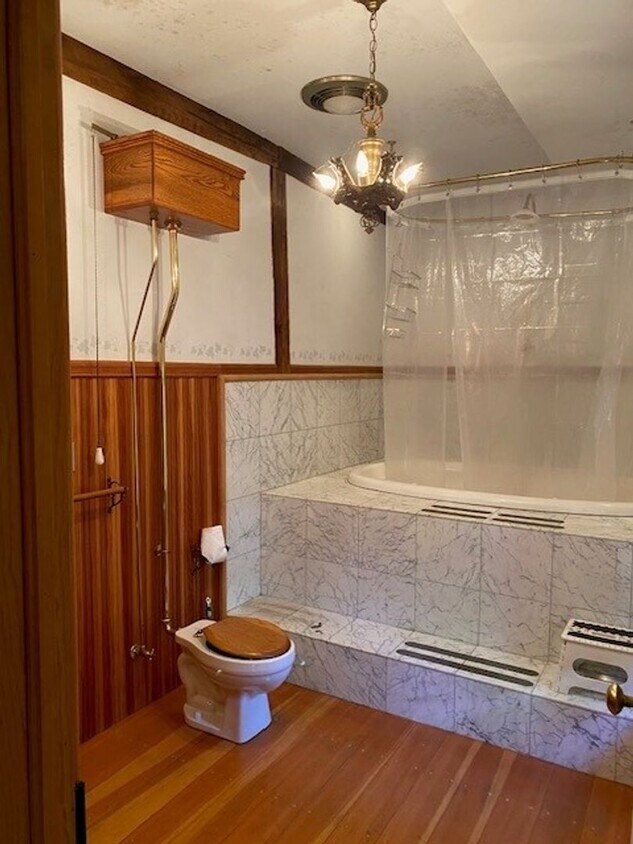 Building Photo - 568