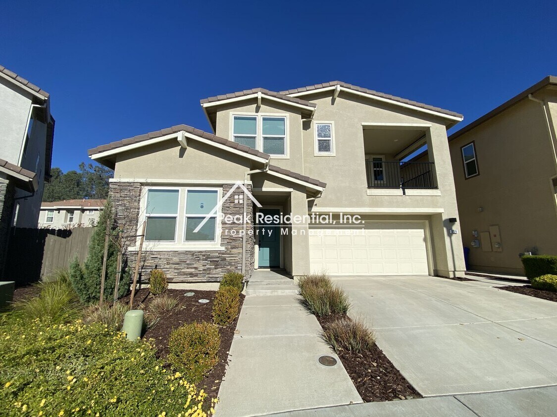 Foto principal - Fantastic 3bd/3ba Home near Intel & Folsom...