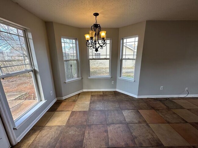 Foto del edificio - 2517 Pioneer Rd SW