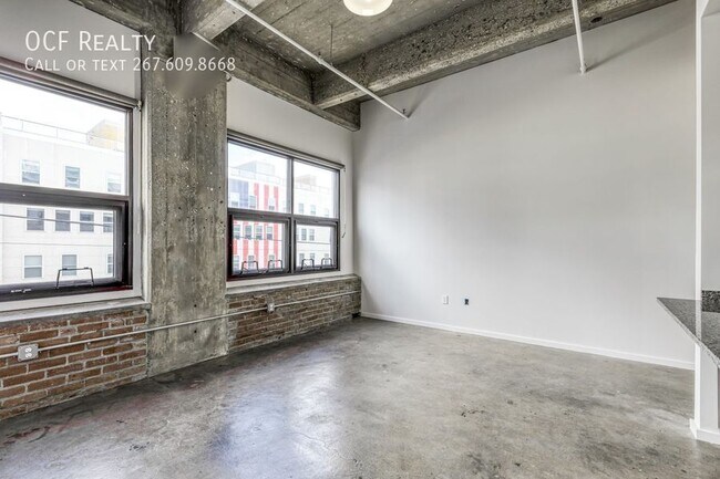 Foto del edificio - 4800 Brown St