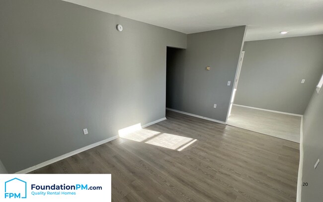 Foto del edificio - 1410 Lyceum Rd