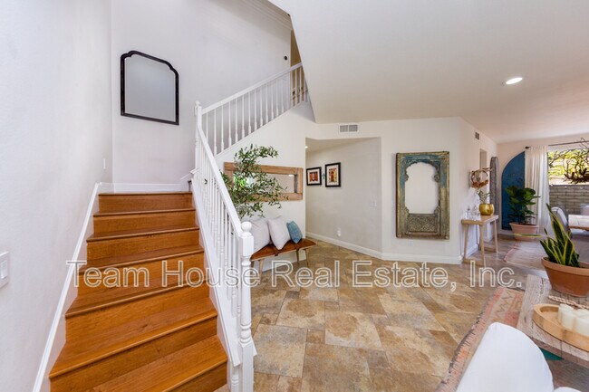 Building Photo - 27733 Mansfield Ct