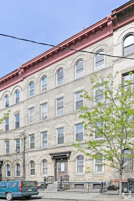 Foto del edificio - 1559 Dekalb Ave