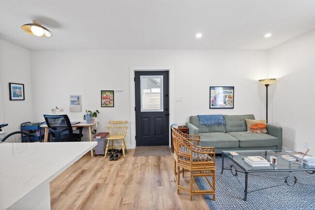 Foto del edificio - 2808 Jefferson St