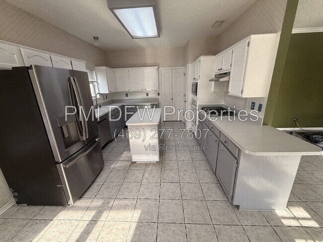 Foto del edificio - 2332 Boardwalk Dr