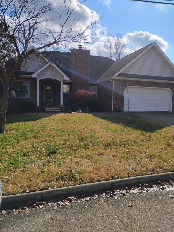 Photo - 3112 Pinex Ln House