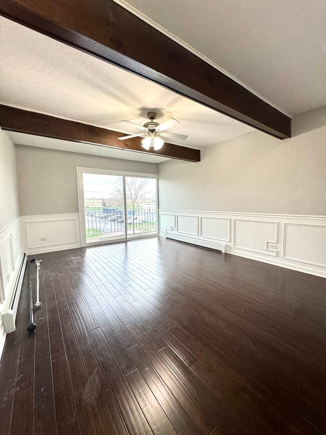 Foto del edificio - 5644 W 105th St