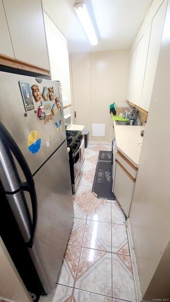 Foto del edificio - 105-26 63rd Rd