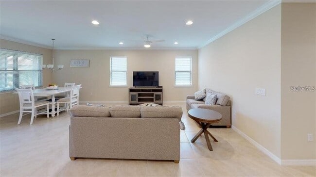 Building Photo - 255 Maraviya Blvd