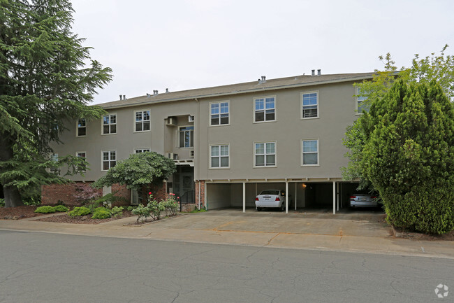 Building Photo - Land Park Apartments