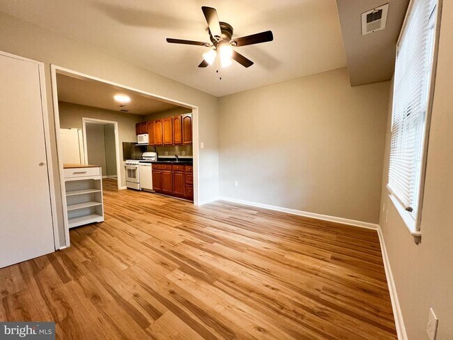 Foto del edificio - 10863 Bucknell Dr