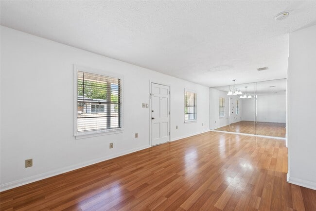 Foto del edificio - 1510 Afton St