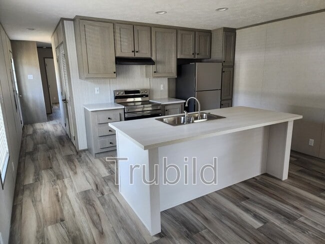 Building Photo - 4296 Line Ct