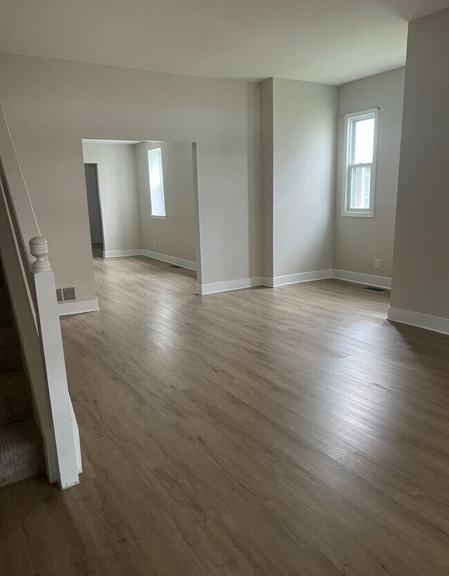 Foto del edificio - Renovated 3 Bedroom 3 Bathroom Single Fami...
