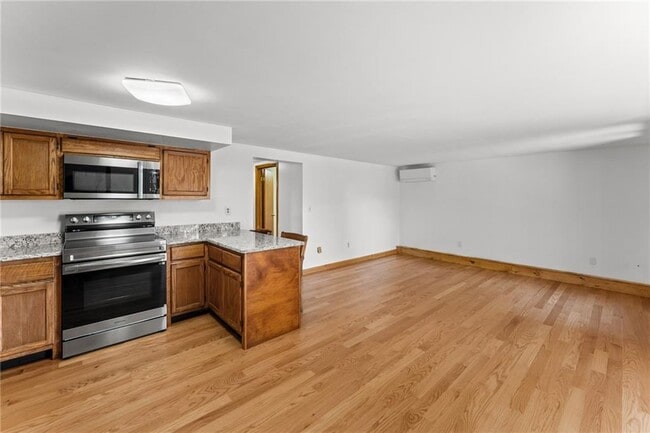 Building Photo - 150 Wolcott Ave