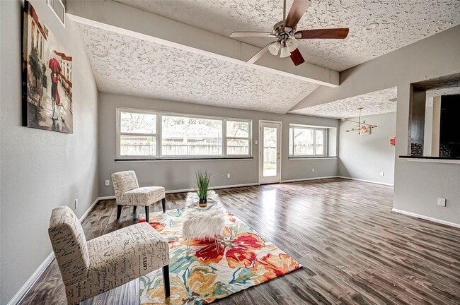 Building Photo - 14110 Taco Ct
