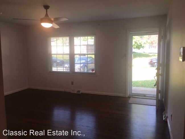 Building Photo - 3 br, 1.5 bath House - 1748 Wyatt Parkway