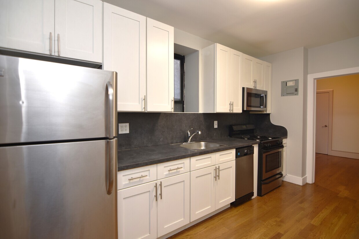 12 Pinehurst Ave Unit 2F, New York, NY 10033 Apartment for Rent in