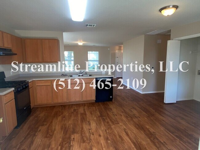 Building Photo - Lovely 3 bedroom home in Briarcreek - New ...