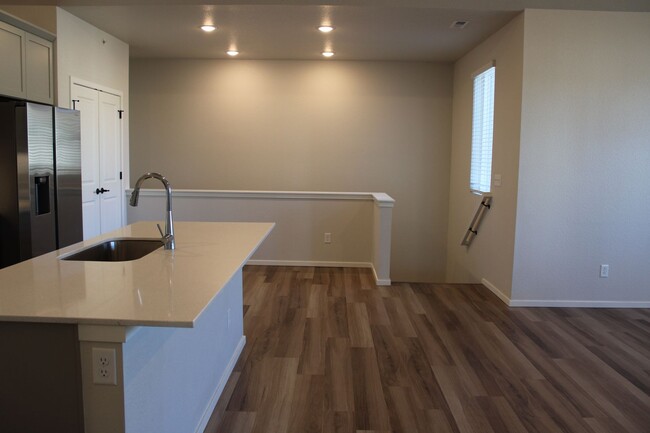 Foto del edificio - Stunning 2 bedroom Townhome in Fort Collins