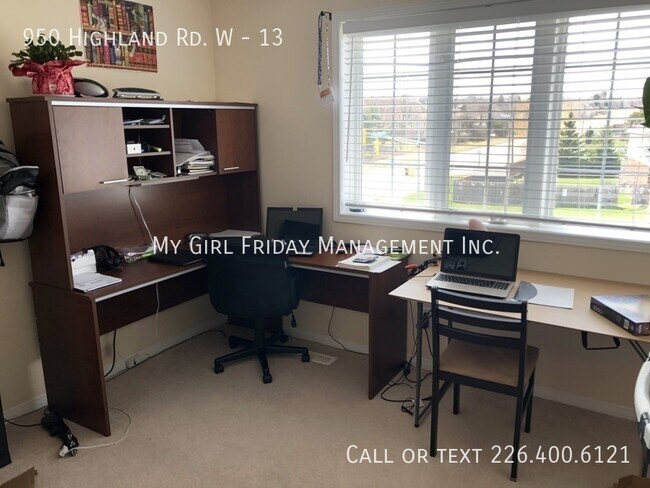 Building Photo - Spacious 2-Storey Townhome