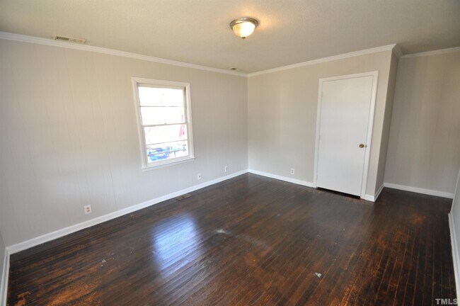 Building Photo - 1225 Robinson Ave