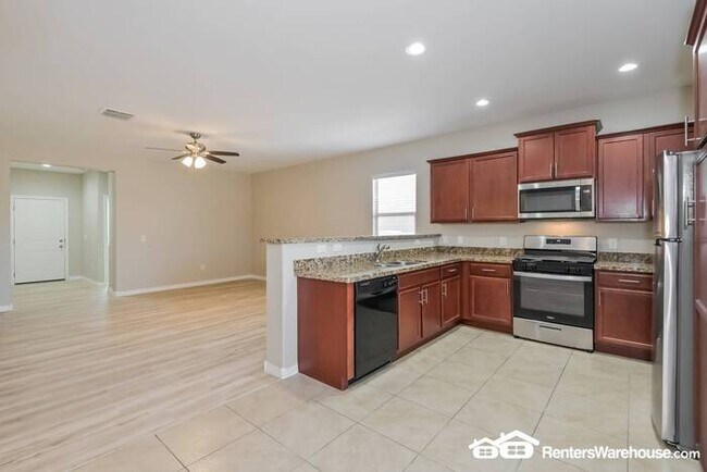 Foto del edificio - Recently updated 3 Bed, 2 Bath home in Tuc...