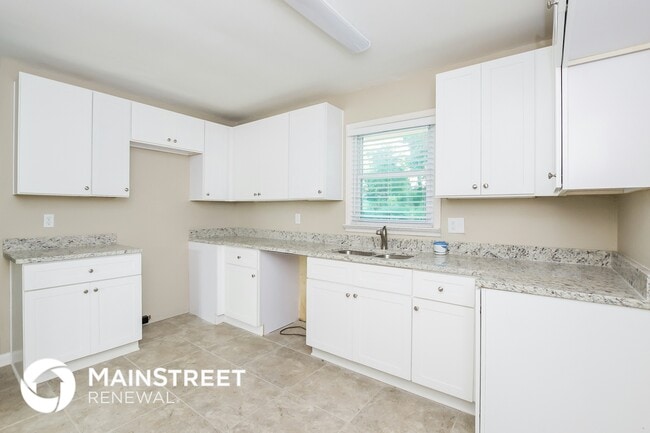 Foto del edificio - 418 Smyrna Powder Springs Rd SW