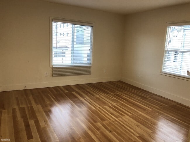 Building Photo - 1 br, 1 bath 4plex - 1219 Ashby Ave