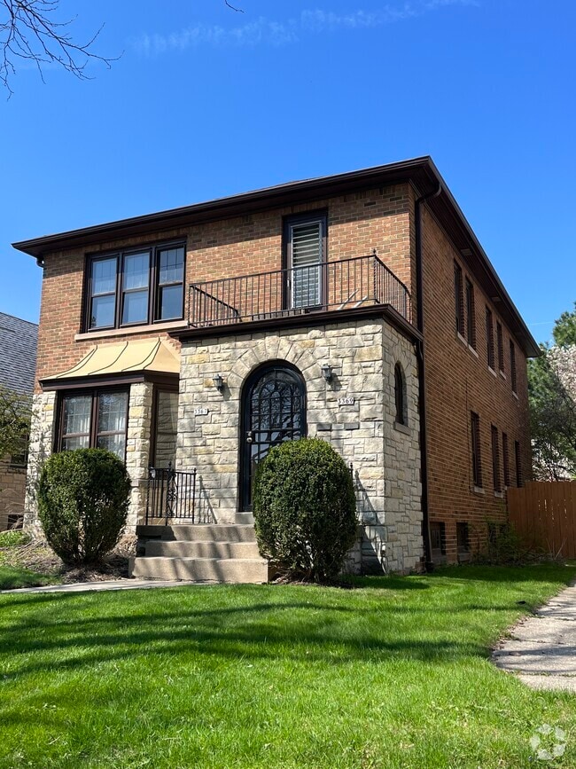 Building Photo - 3367 N 53rd St