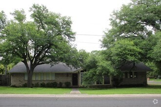 Building Photo - 2601 N Beal St
