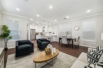 Building Photo - 4908 McKinney St