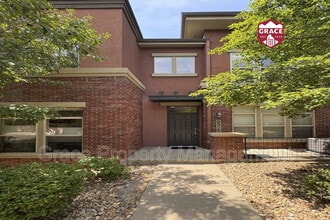 Building Photo - 8925 E Nichols Pl