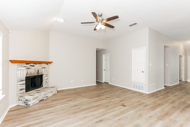 Building Photo - 8421 Prairie Rose Ln