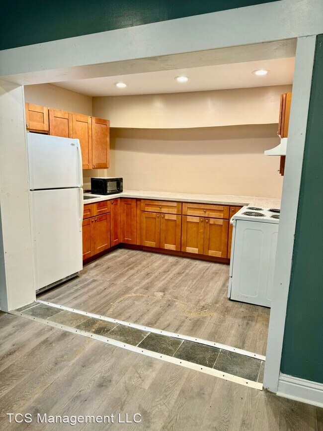 Building Photo - 2 br, 1 bath House - 3324 Malta St