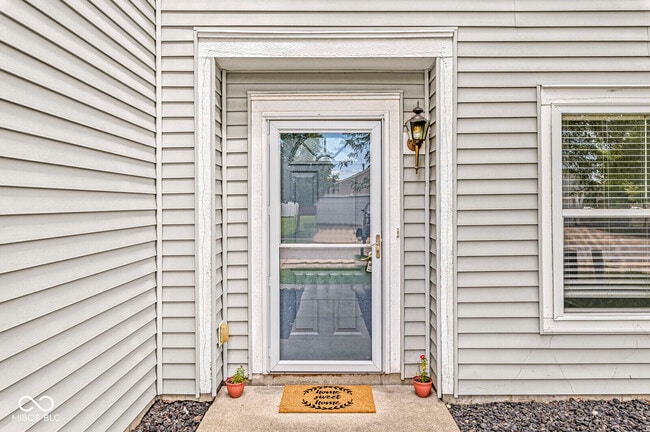 Foto del edificio - 7928 States Bend Dr