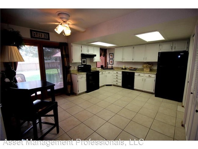 Foto del edificio - 2926 Millice Ave