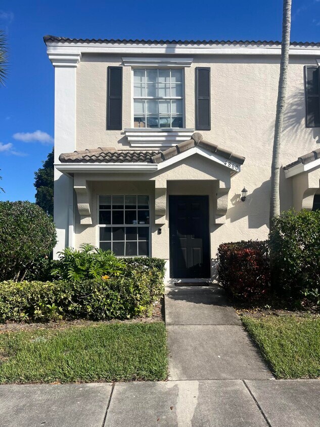 Foto principal - 4860 Palmbrooke Terrace