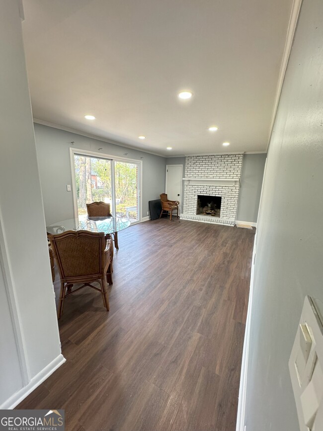 Foto del edificio - 4248 Rocking Chair Ln
