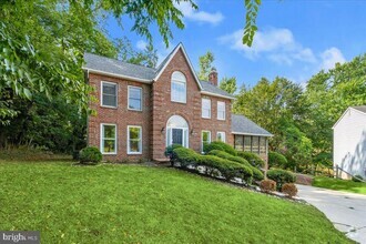 Building Photo - 17 Alexandria Overlook Dr