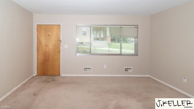 Building Photo - 3 br, 1 bath House - 321 Pauline Blvd