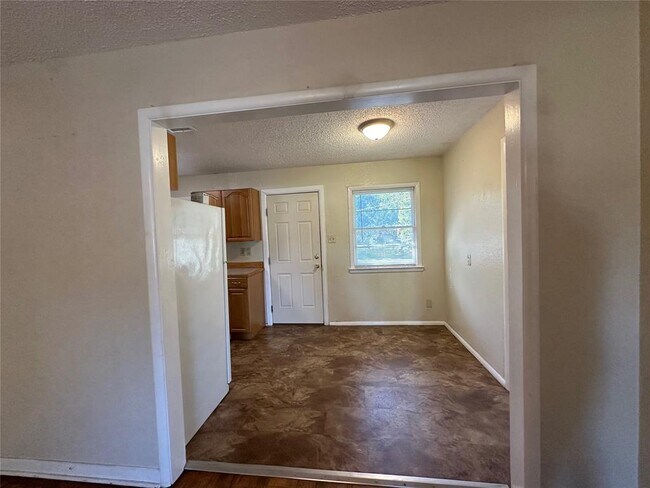 Foto del edificio - 708 Denison Dr