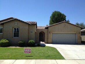 Building Photo - 5309 Pelican Hill Dr