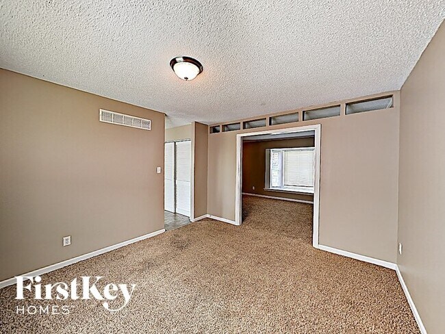 Building Photo - 6832 Chilham Dr