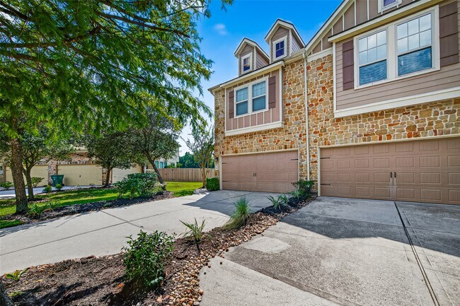 Foto del edificio - 110 Cheswood Manor Drive