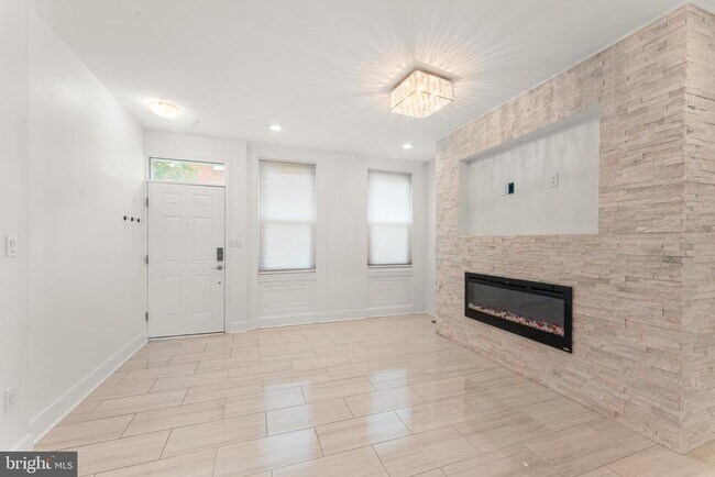 Foto del edificio - 1529 N Lawrence St