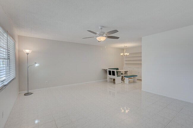 Building Photo - 37 Yacht Club Dr