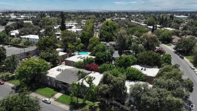  - La Loma Terrace
